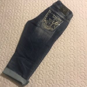 Amethyst skinny Capri distressed jeans